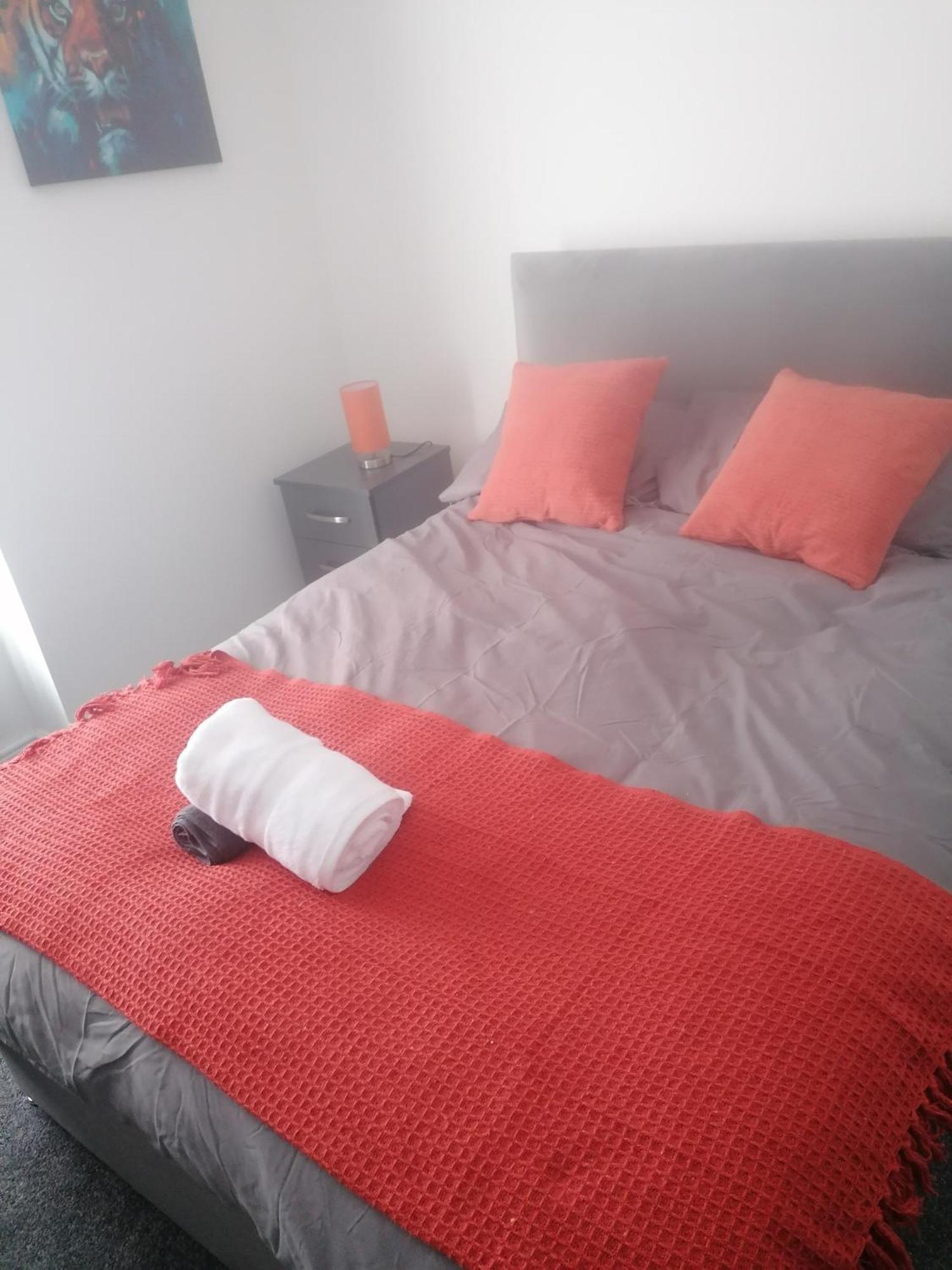 Rossy Home Of Relaxations Stoke-on-Trent Extérieur photo
